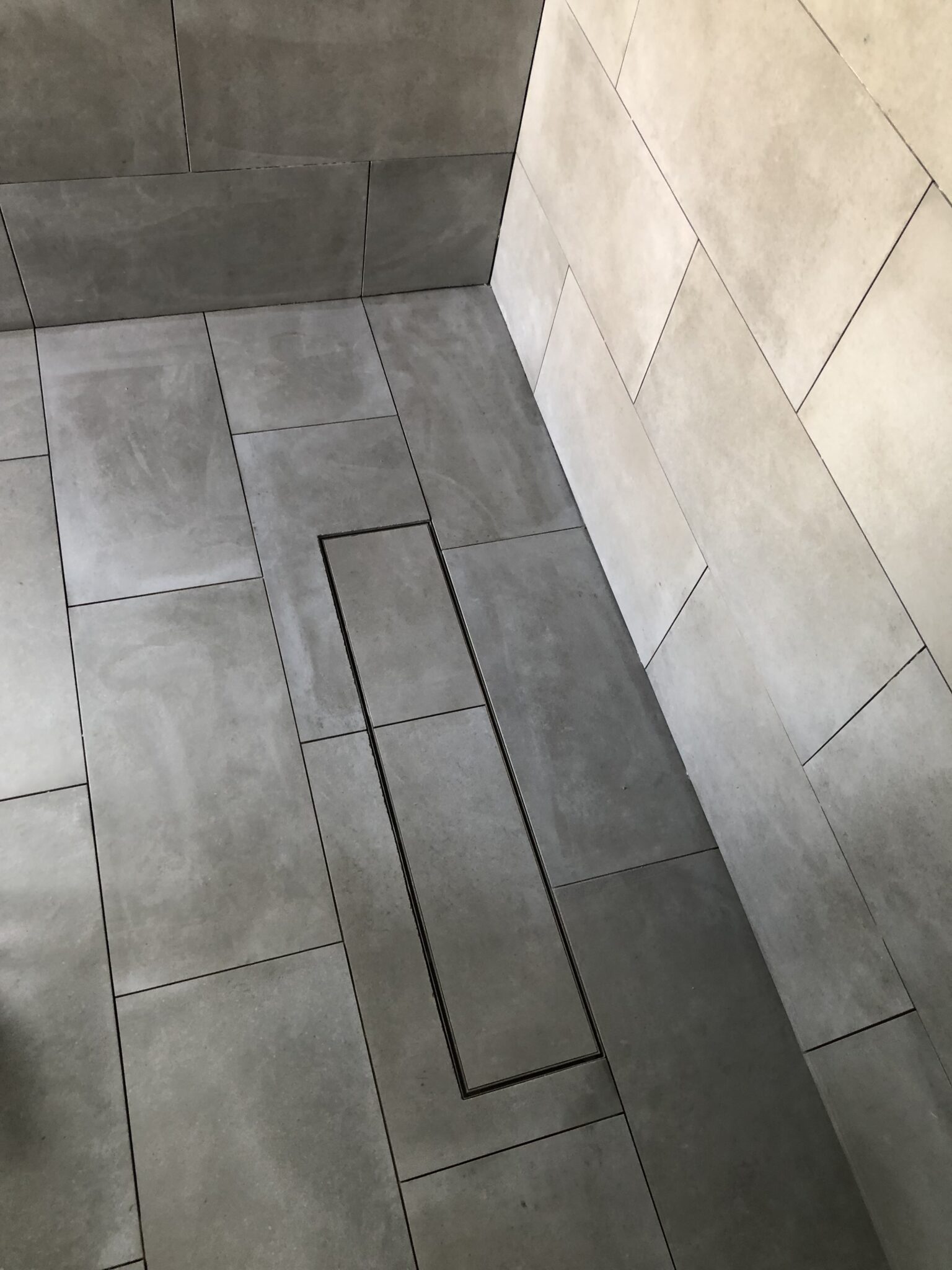 Omakotitalon kph sekä khh remontti