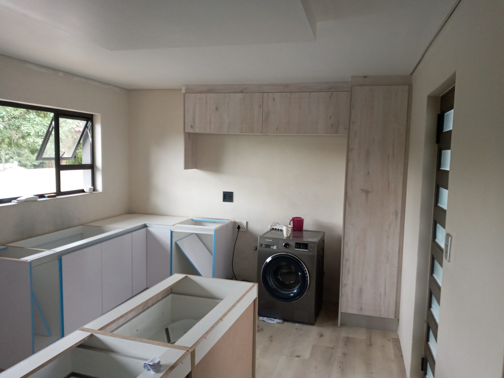 Kitchen cabinet installation